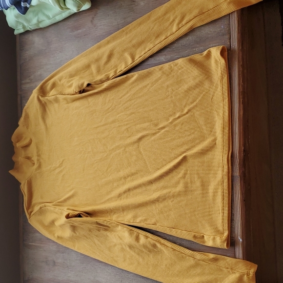 Mock turtleneck - Picture 1 of 2